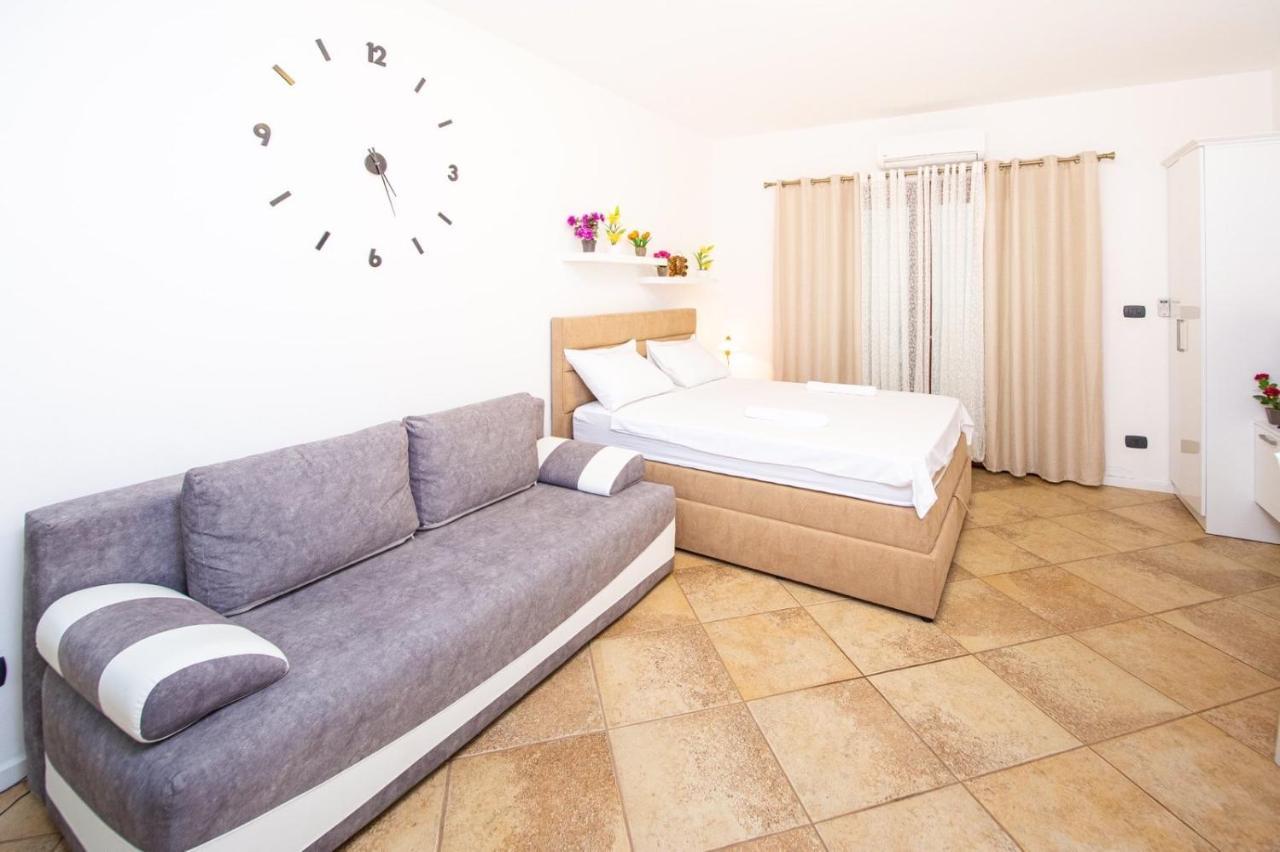 Apartment Studio Premier Rafajlovići Esterno foto